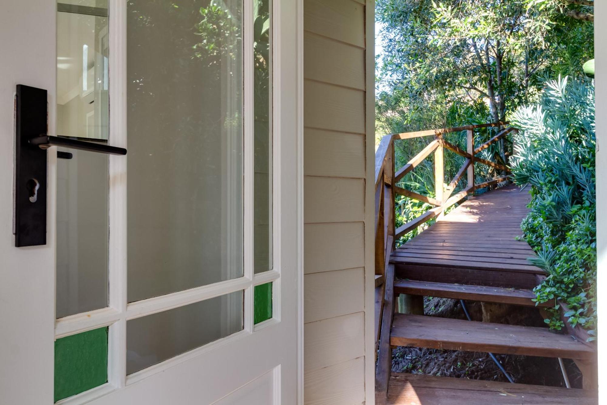 Apartment Bay Haven Collection - Treehouse